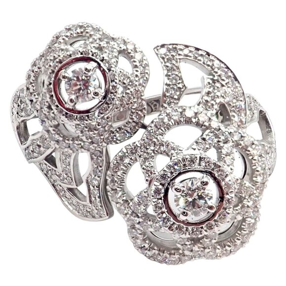 Authentic! Chanel Camellia Two Flower 18k White Gold Diamond Ring - Picture 1 of 12